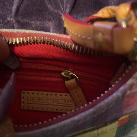 Vintage Dooney & Burk mini bag” Great Condition - Picture 4 of 5
